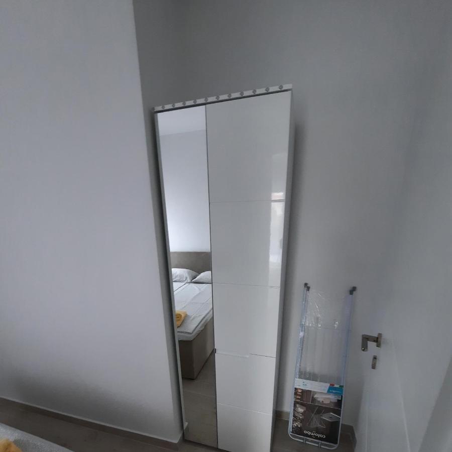 Apartments Matkovic Vir Kültér fotó