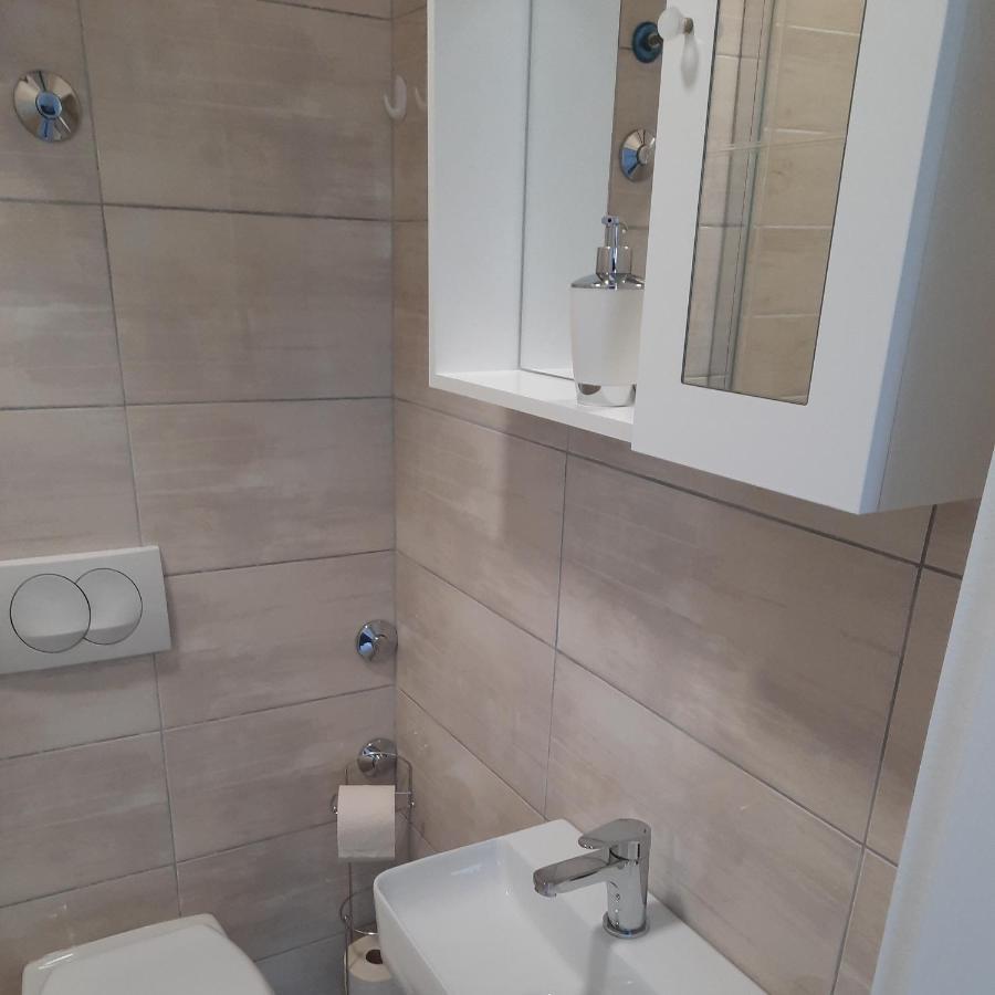 Apartments Matkovic Vir Kültér fotó